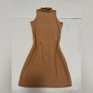 Chic Sleeveless Tan Midi Dress